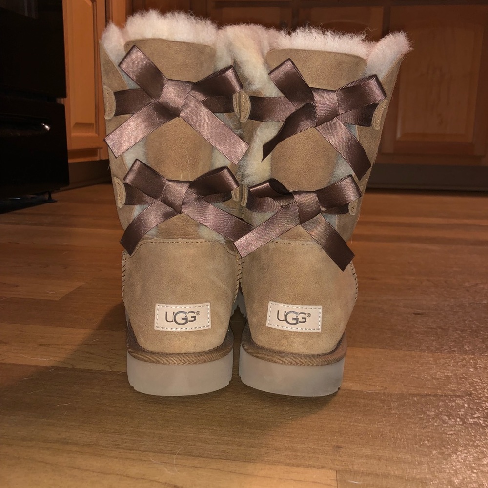 Bow Back Uggs